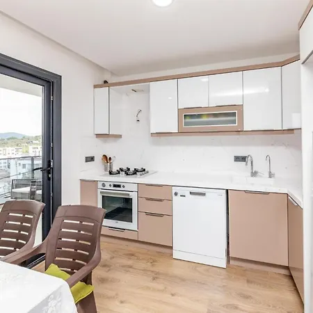 Apartmán Spacious Flat With Balcony In Mugla *