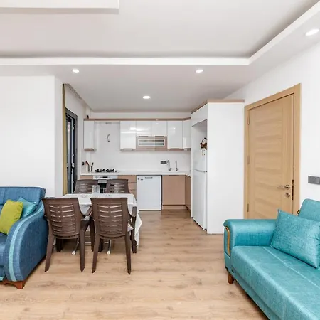 Spacious Flat With Balcony In Mugla Mumcular